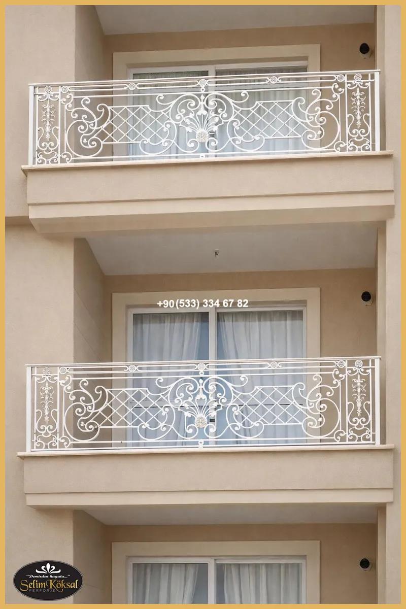 Demir Balkon Korkuluğu Demir Balkon Korkuluğu